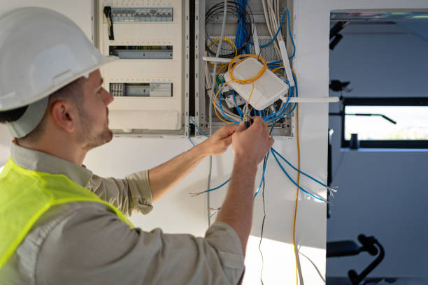 Best Circuit Breaker Repair  in Shawano, WI